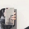 Coque silicone Studded style cloué iPhone 7 Plus / 8 Plus noir, argent, rouge, or et violet 3D