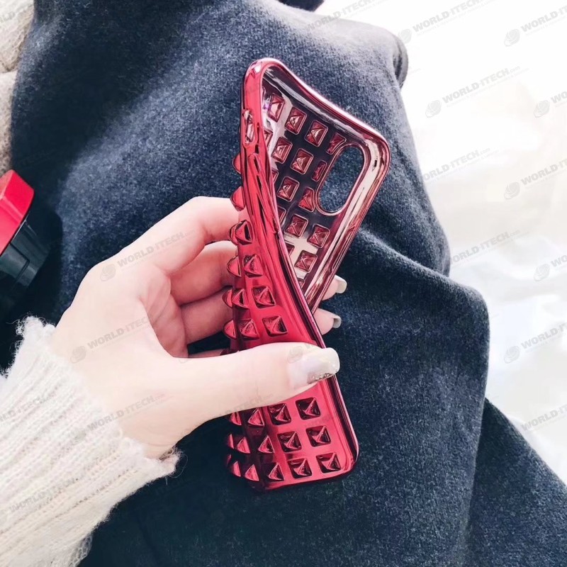 Coque silicone Studded style cloué iPhone 7 Plus / 8 Plus noir, argent, rouge, or et violet 3D